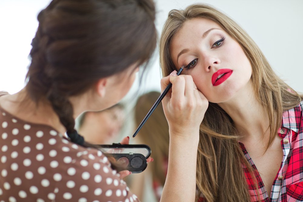 Can Estheticians Work from Home: An estheticians working with a client from me