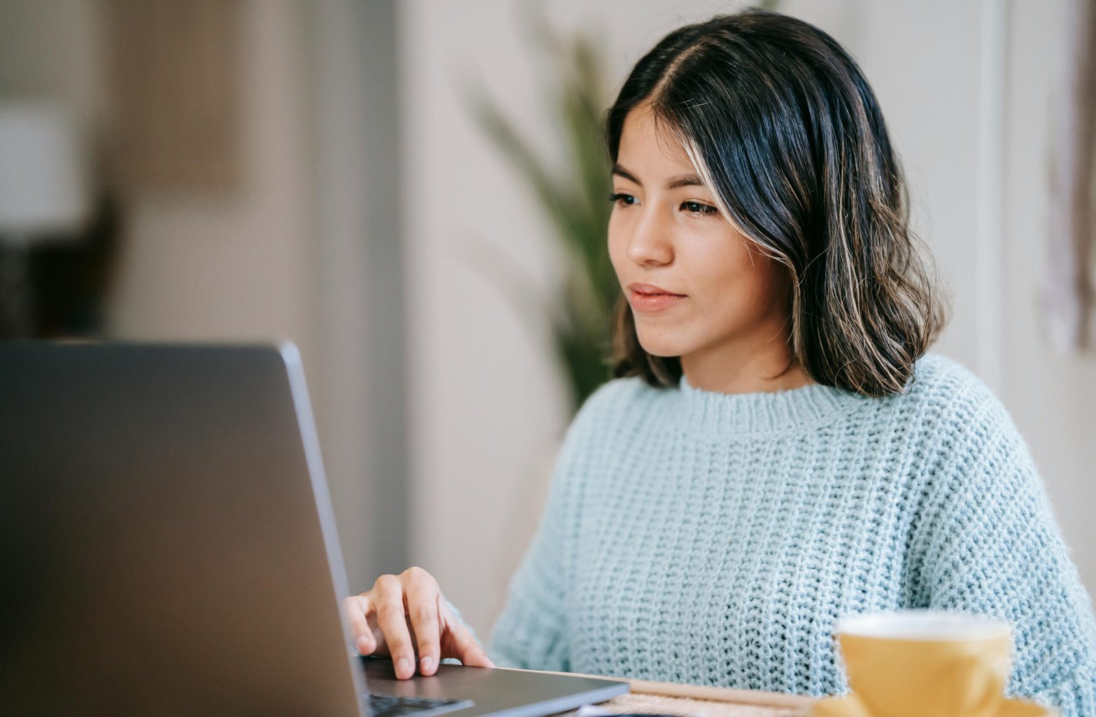 Top Work from Home Jobs Hiring Immediately: Picture of a virtual assistant working remotely