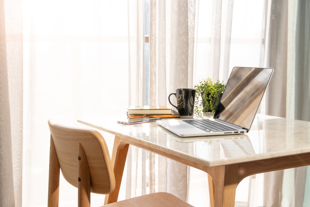 How To Avoid Distractions and Stay Focused When Working Remotely: A dedicated remote workspace