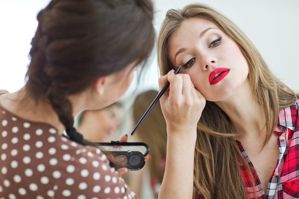 Can Estheticians Work from Home: An estheticians working with a client from me